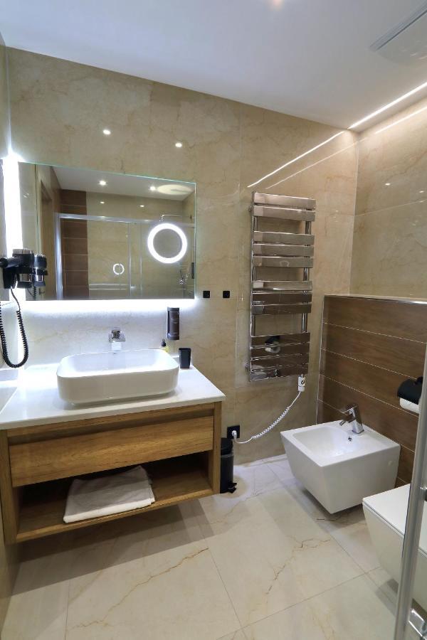 Bešeňová Apartman Gold Akvamarin מראה חיצוני תמונה