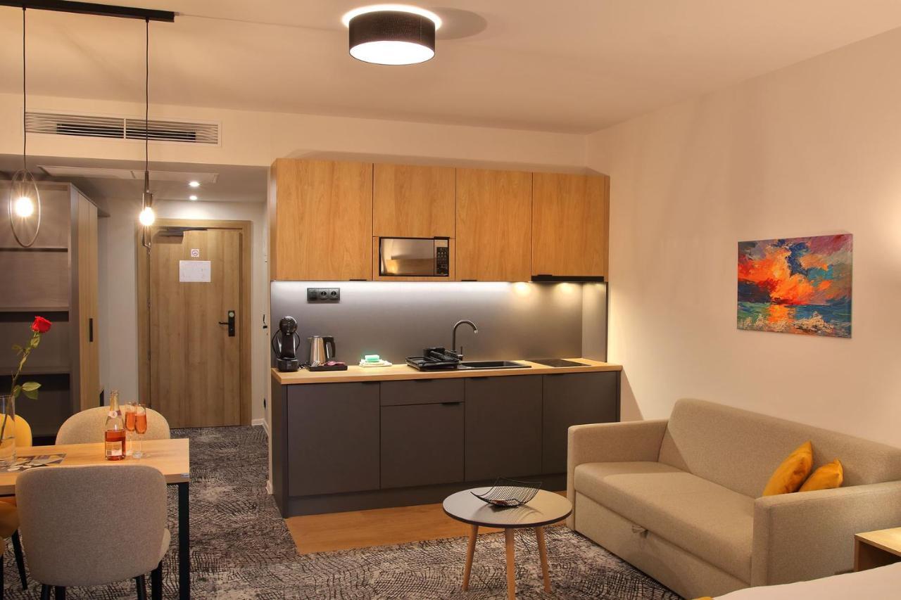 Bešeňová Apartman Gold Akvamarin מראה חיצוני תמונה