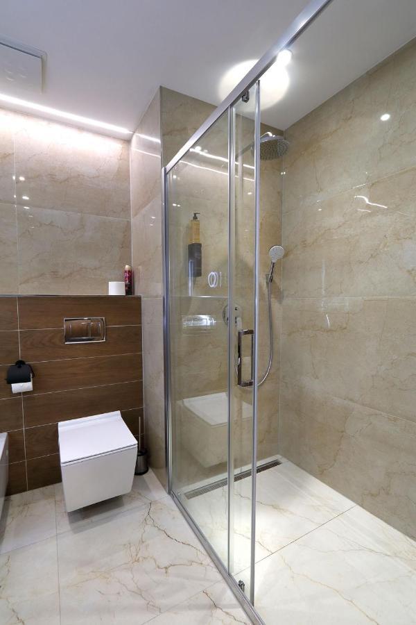 Bešeňová Apartman Gold Akvamarin מראה חיצוני תמונה