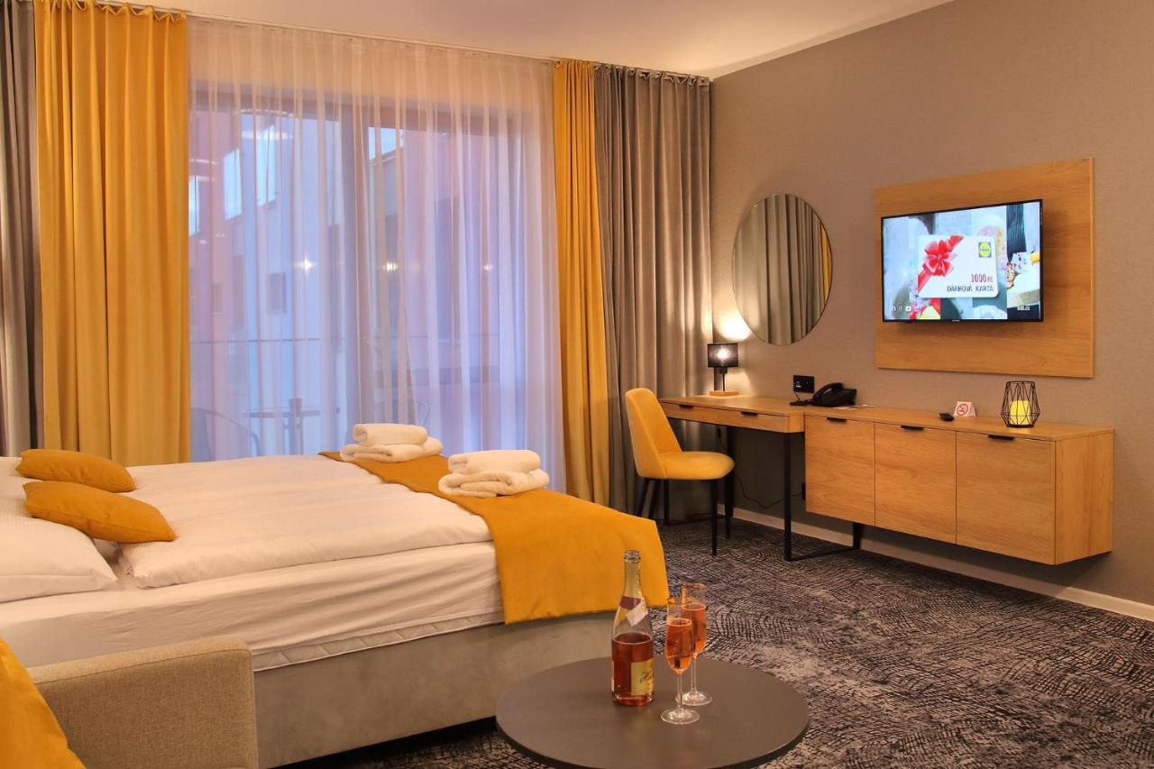 Bešeňová Apartman Gold Akvamarin מראה חיצוני תמונה