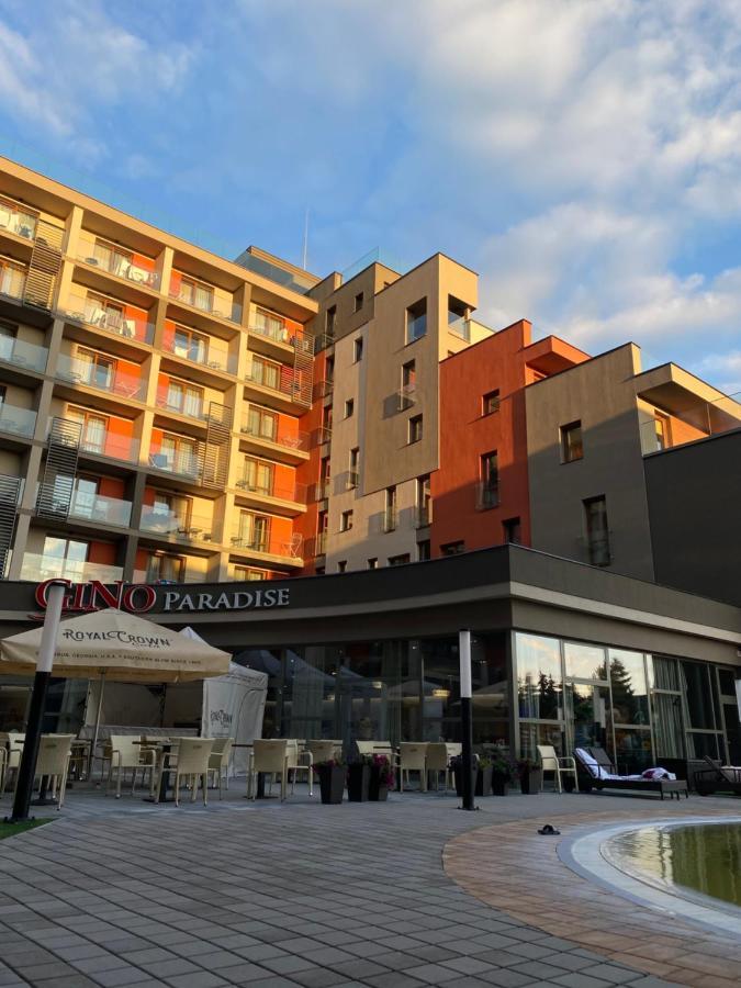 Bešeňová Apartman Gold Akvamarin מראה חיצוני תמונה